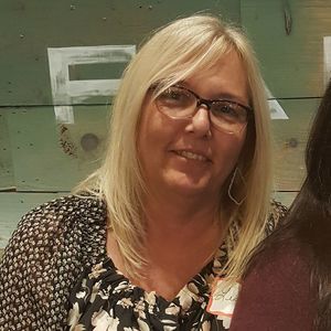 Meet your Posher, Leslie